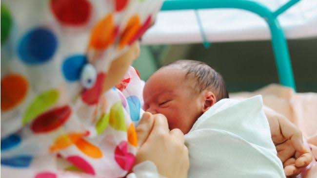 5 Tips Aman dan Lancar Berpuasa bagi Ibu Menyusui