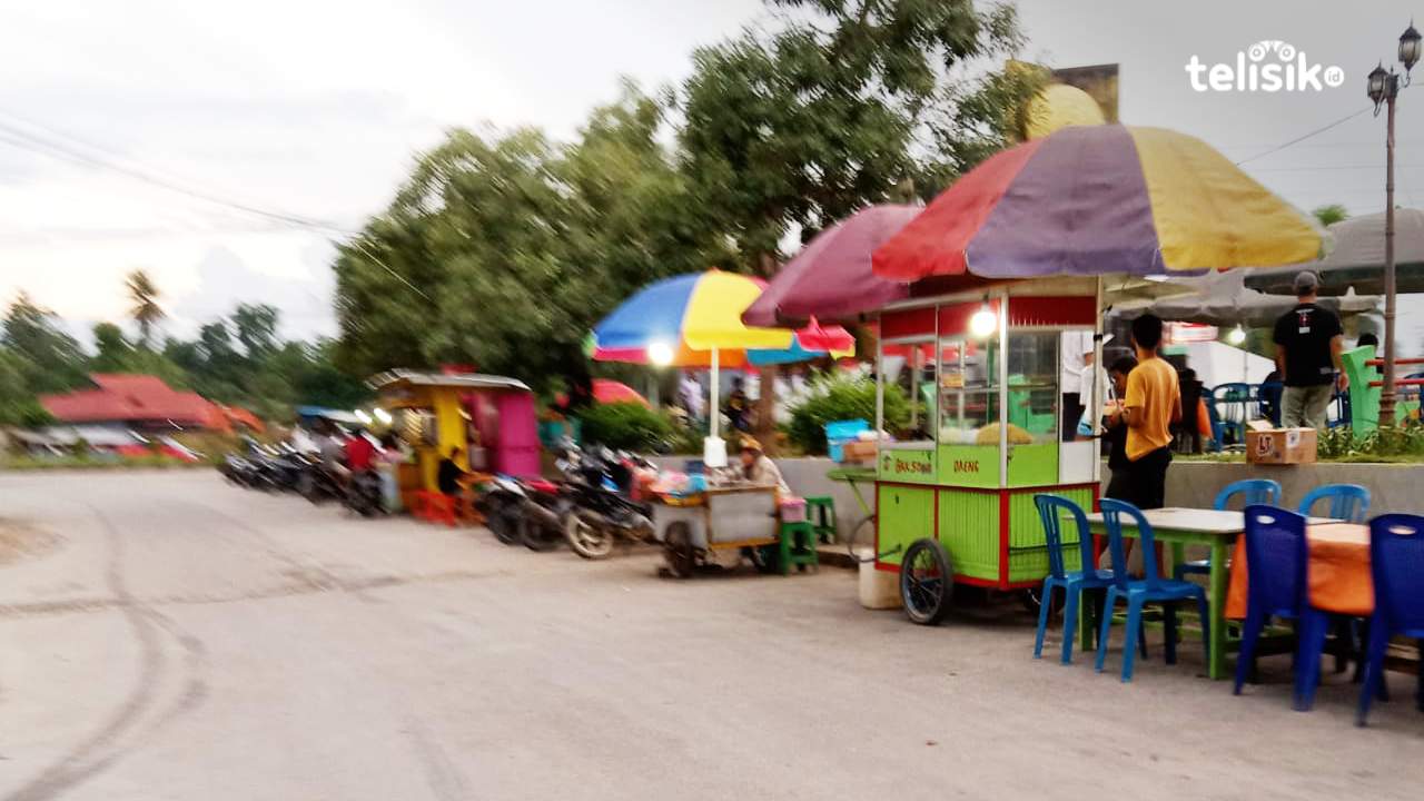 Berburu Aneka Takjil di Batas Kota Kendari