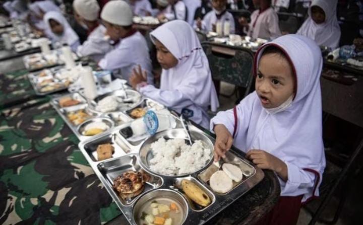 Deretan Menu Makan Siang Gratis Ala Prabowo, Sumber Anggaran dari Dana BOS