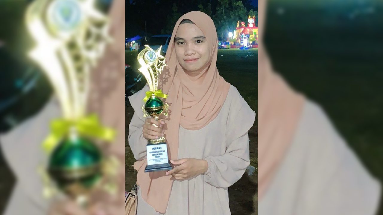 Juara Kaligrafi di Muna Barat, Mahasiswi IAIN Kendari Ini Menuju MTQ Tingkat Provinsi