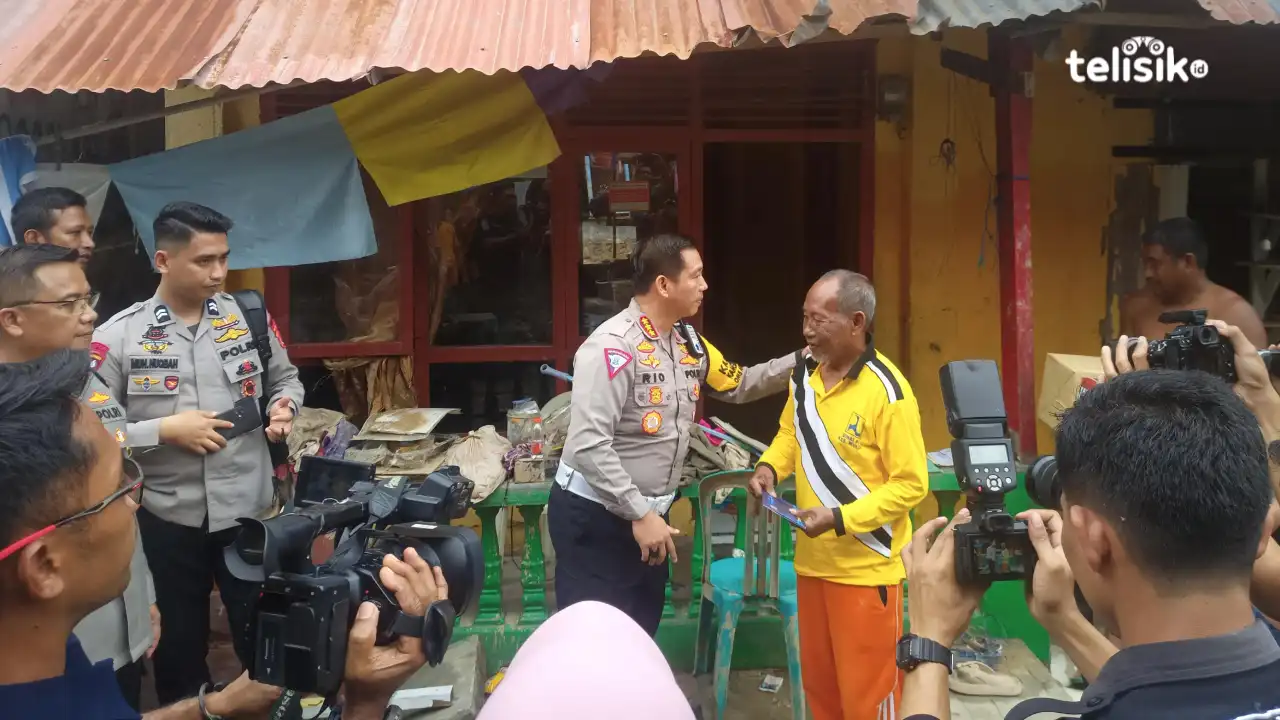 Korban Banjir Kampung Salo Kendari Keciprat Bantuan Polda Sulawesi Tenggara