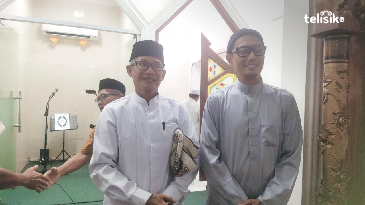 Lukman Abunawas Ceramah Ramadan di Masjid Agung Al Kautsar Kendari