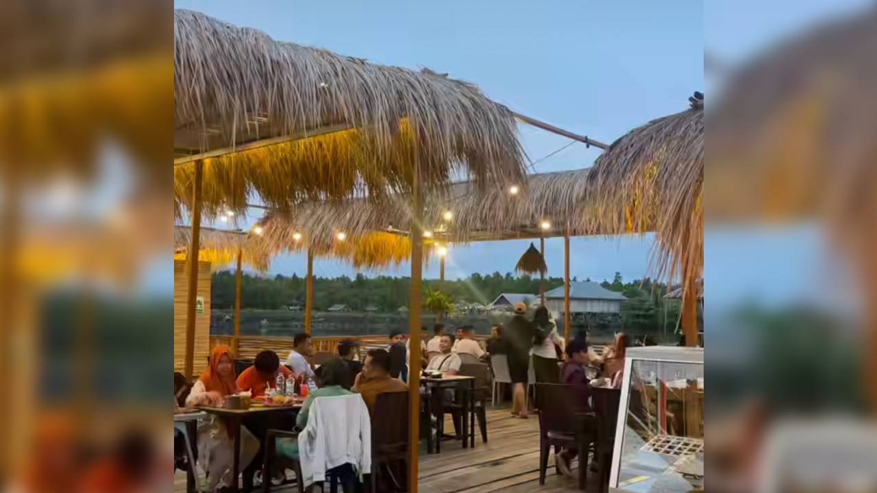 Nikmati Sensasi Bukber di Resto dan Cafe Kampung Empang Kendari, View Bak di Bali