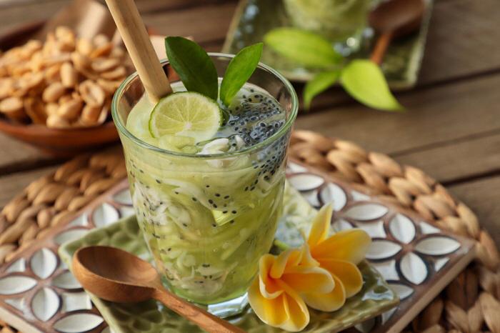 Resep Es Kuwut Minuman Segar Buka Puasa