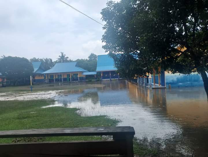 SMPN 1 Napano Kusambi Kerap Dilanda Banjir, Ruang Kelas Terendam