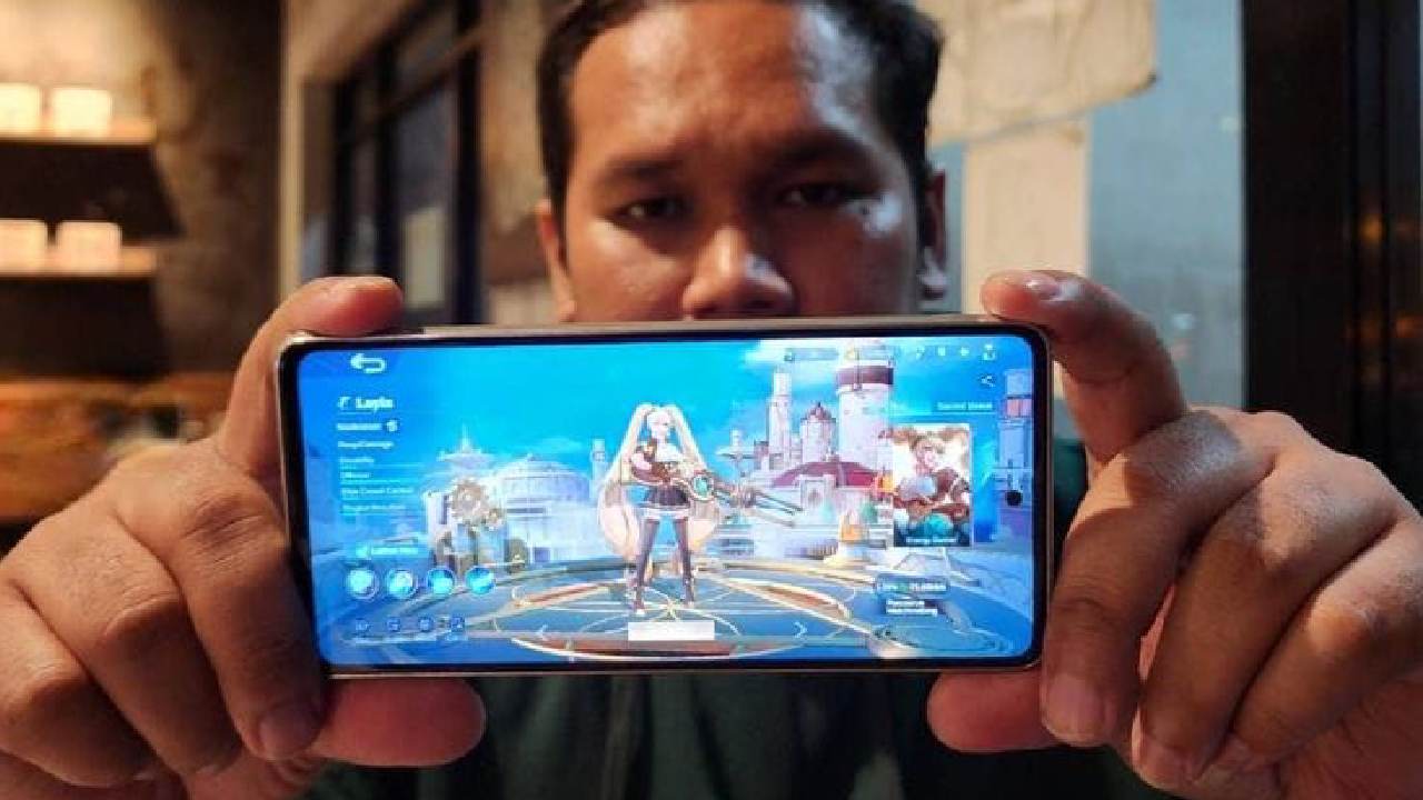 5 Hero Fighter Gold Line di META Baru