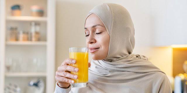 5 Minuman Sebelum Tidur Penurun Berat Badan