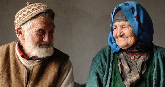 8 Tips Panjang Umur hingga 100 Tahun Menurut Ahli