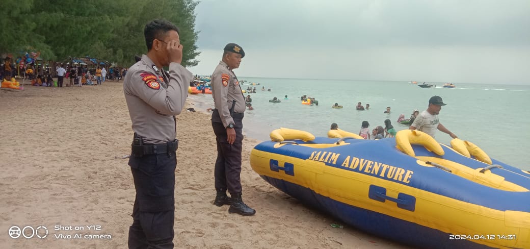 Dit Pamobvit Patroli di Pantai Toronipa, Pengunjung Diwarning Berhati-hati Saat Berenang
