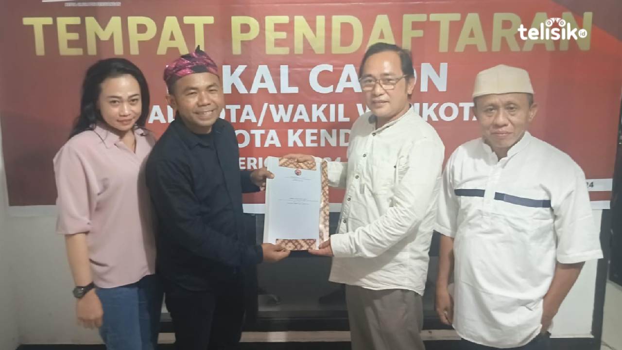 Giona Nur Alam Ambil Formulir Bakal Calon Wali Kota Kendari di PDIP