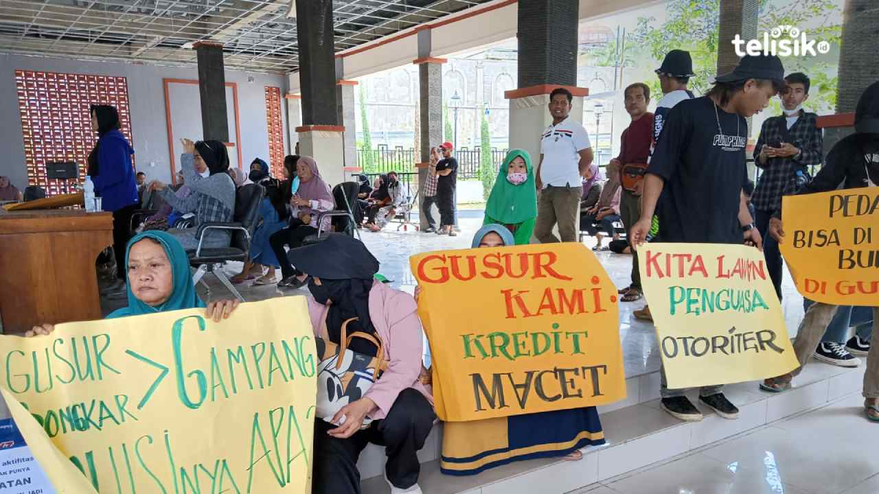 Isak Tangis Pedagang Gantungkan Hidup Buka Lapak di Kawasan MTQ Kendari