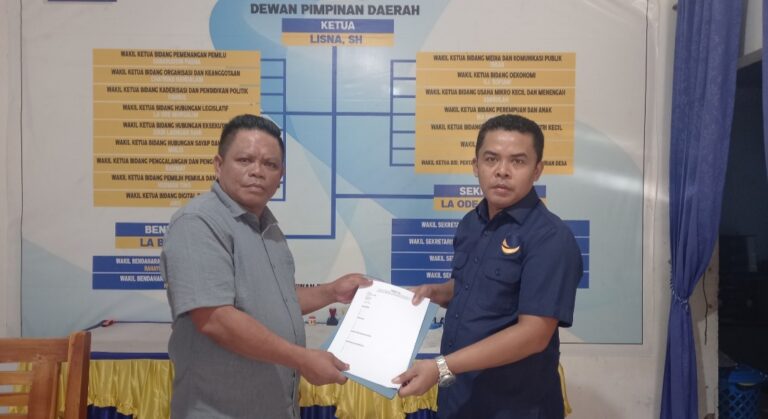 Pasangan ARIF jadi Pendaftar Pertama Calon Kepala Daerah Buton di Partai Nasdem