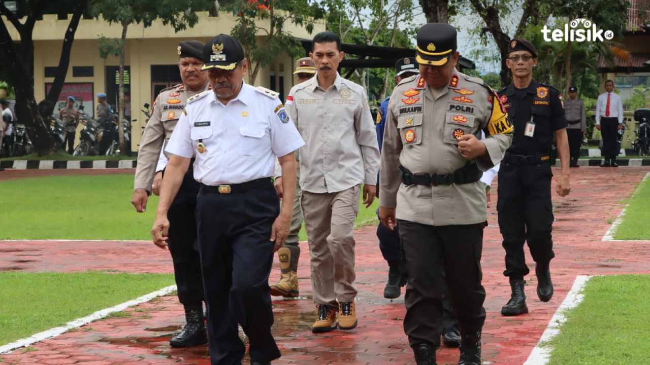 Plt Bupati Muna Ingatkan Pemudik Jaga Keselamatan, Polisi Beri Pelayanan Prima