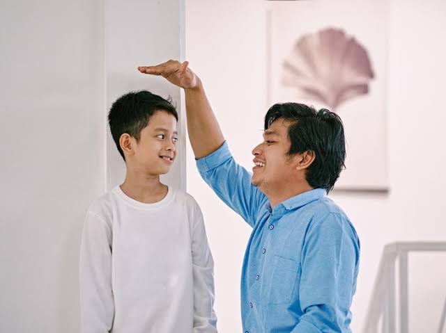 5  Kebiasaan Ini Membuat Anak Tumbuh Tinggi