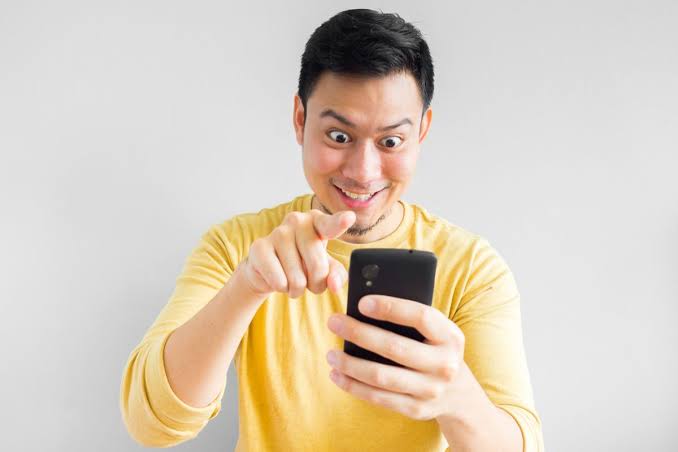 7 Cara Menghindari Penipuan Lewat WhatsApp