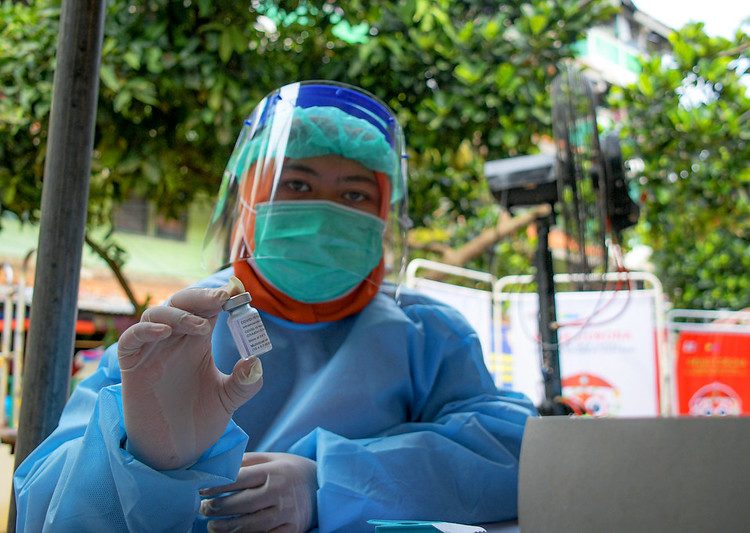 Efek Samping Vaksin Covid-19 AstraZeneca Bisa Bekukan Darah