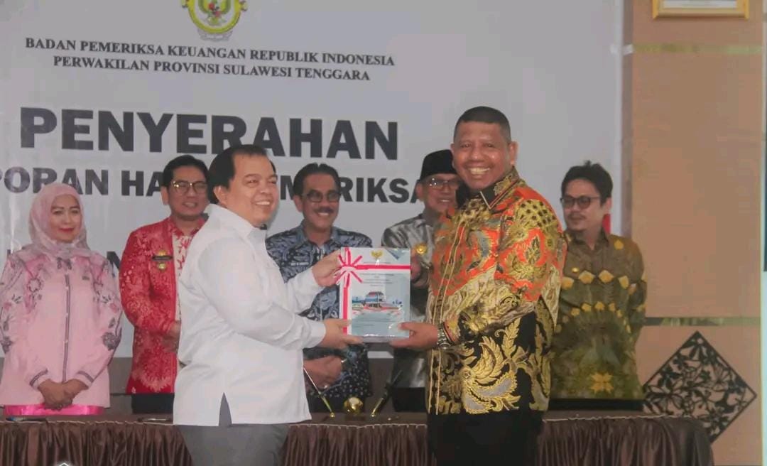 Ketua DPRD Terima LHP Keuangan Pemerintah Kota Kendari