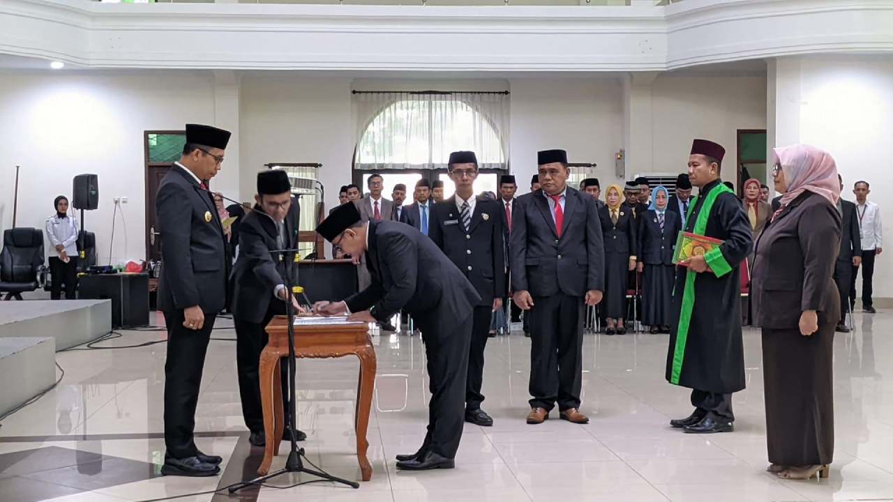 Lama Digantung, Pejabat Eselon II Pemkot Baubau Hasil Lelang Resmi Dilantik