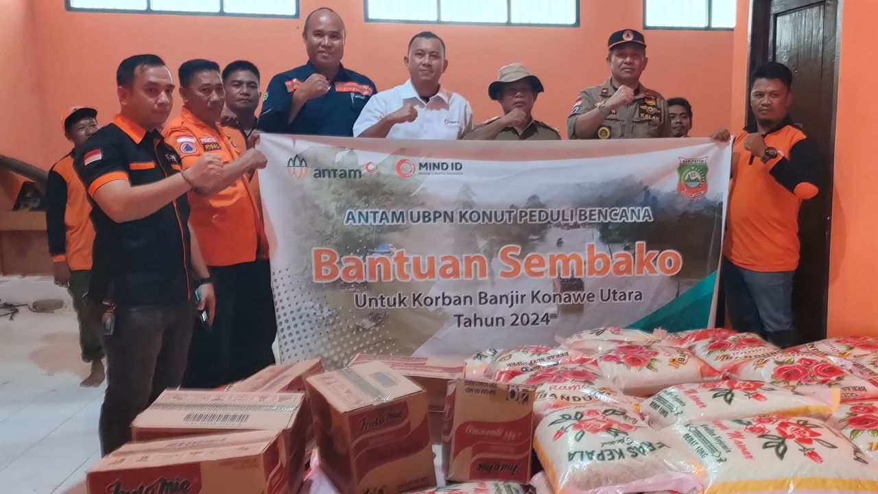 PT Antam Berikan Bantuan Korban Banjir di Konawe Utara