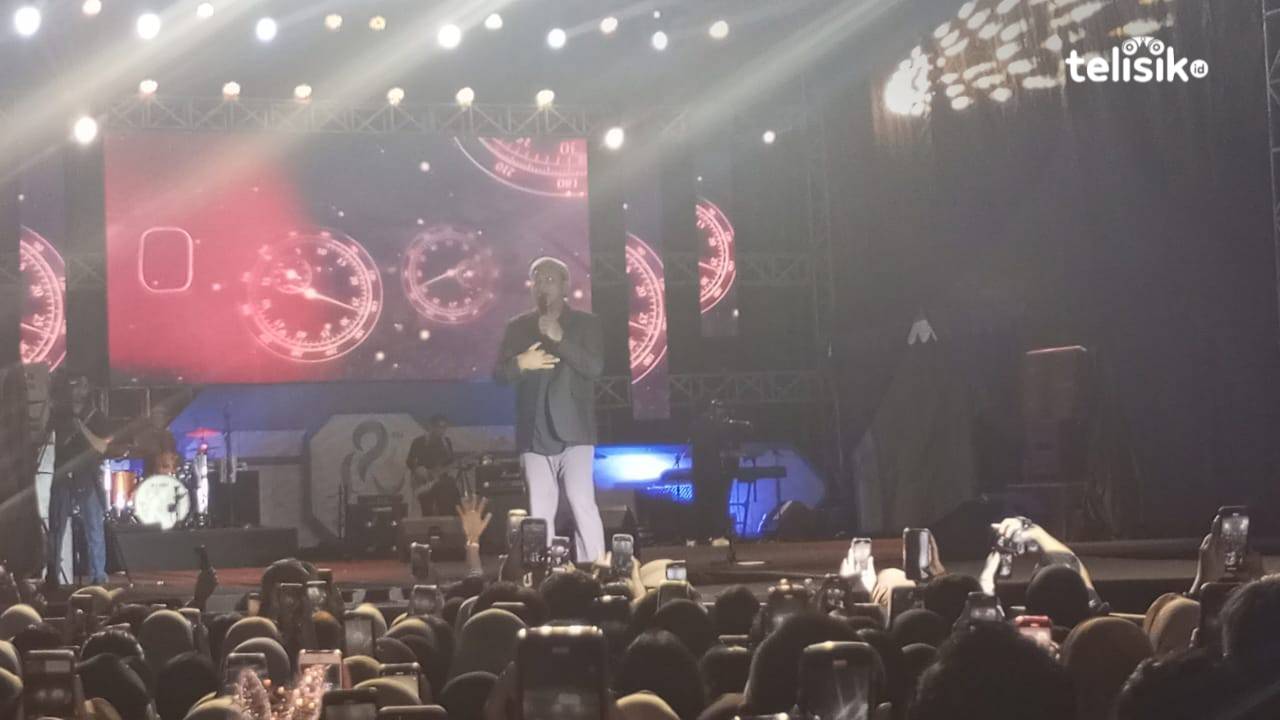 Ribuan Warga Kota Kendari Padati Lapangan Benu-benua Saksikan Aksi Virgoun