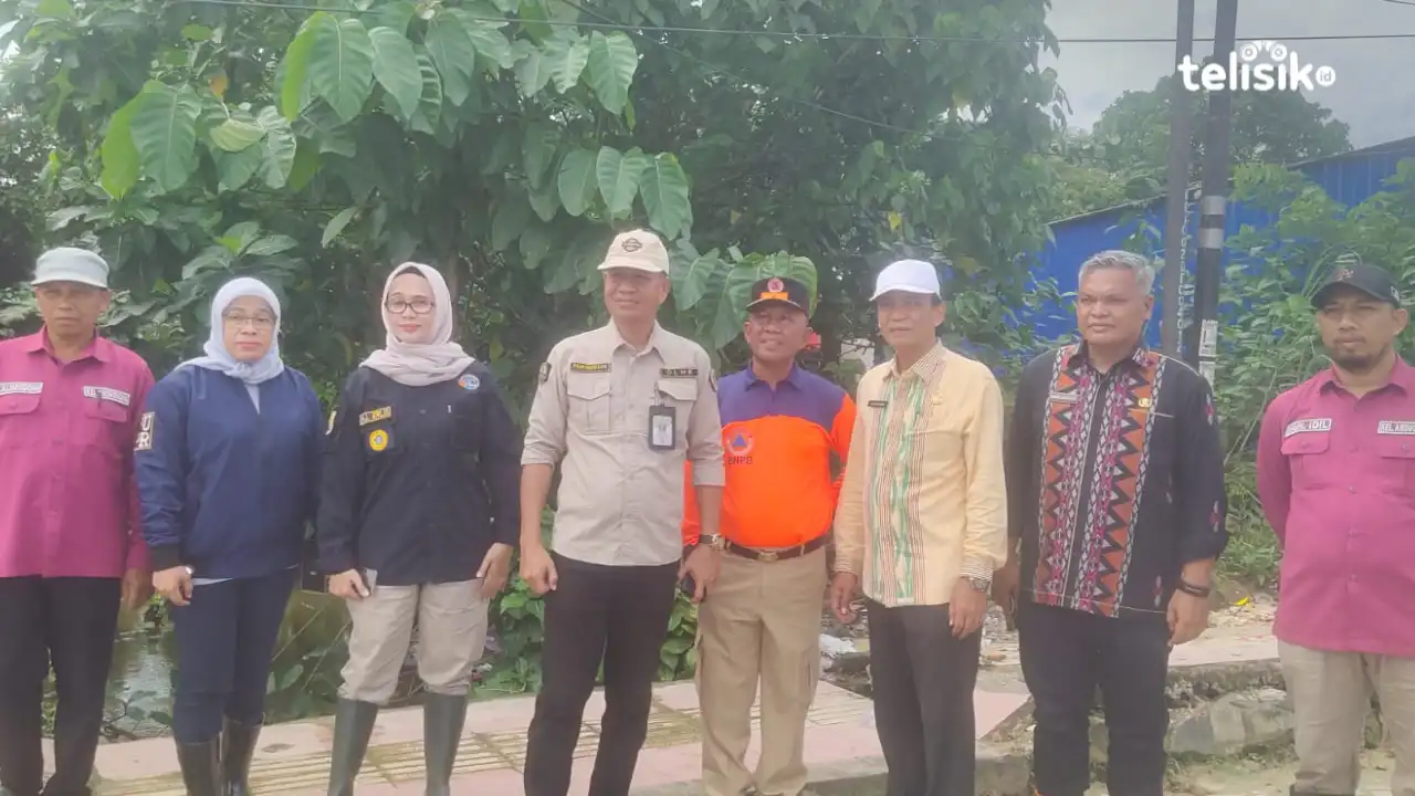Sampah Menyumbat Sungai Pemicu Banjir di Kota Kendari