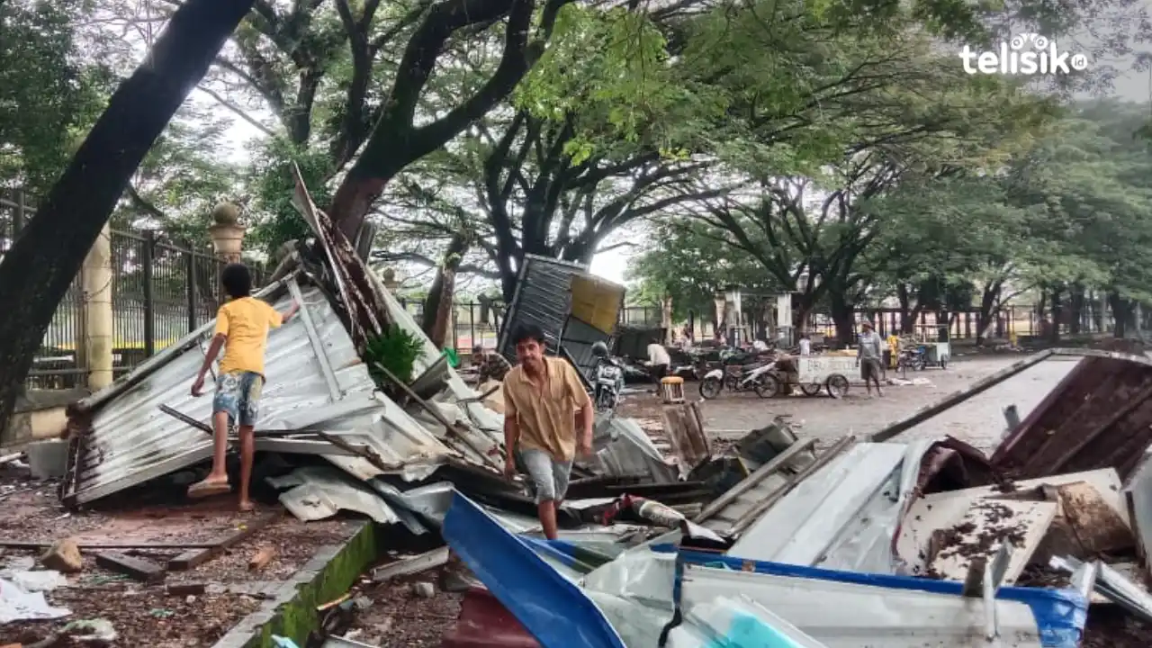 Setelah Penertiban Lapak PKL Eks MTQ Kendari Kini Ramai Didatangi Pemulung