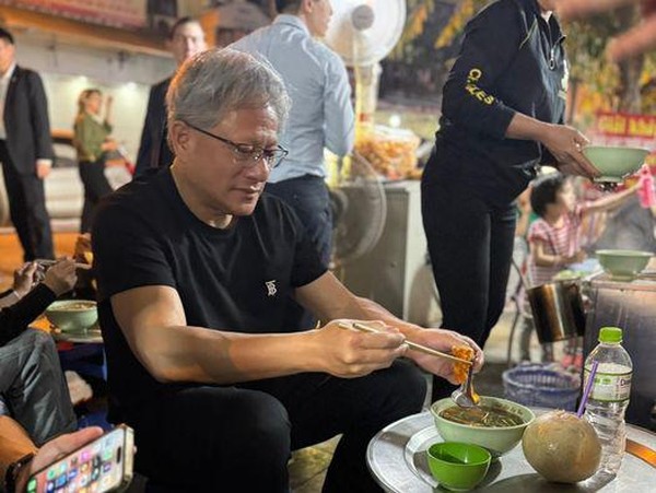 Fakta Menarik Manusia Rp 1.700 Triliun Jensen Huang, Sebut Komputer Tak Diperlukan Masa Mendatang