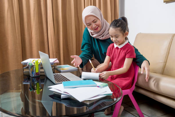 Begini Ciri-Ciri Ibu yang Anaknya Tumbuh Cerdas, Mulai Nampak dari Masa Kehamilan