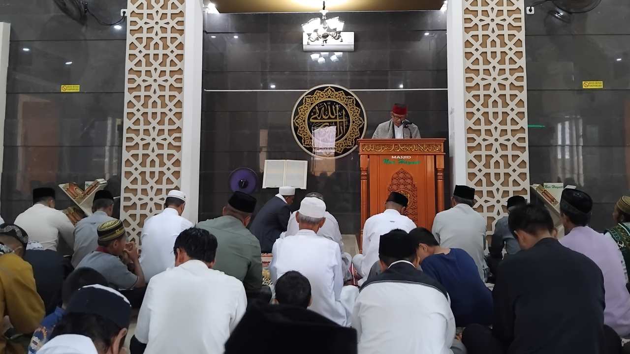 Khutbah Lukman Abunawas Hari Raya Idul Adha 1445 H Bahas Shalat dan Haji