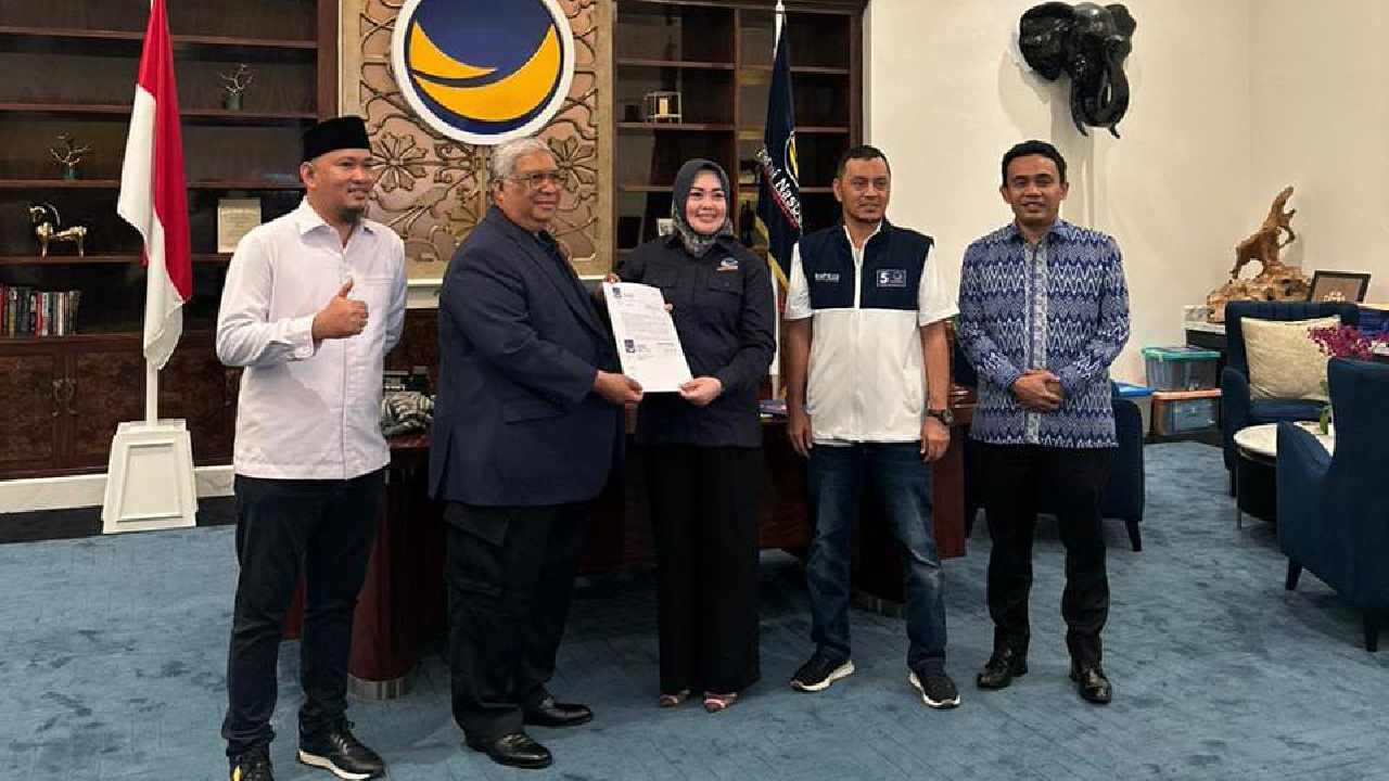 Pasangan Siska Karina Imran - Sudirman Terima Rekomendasi Partai Nasdem Tarung Pilwali Kendari