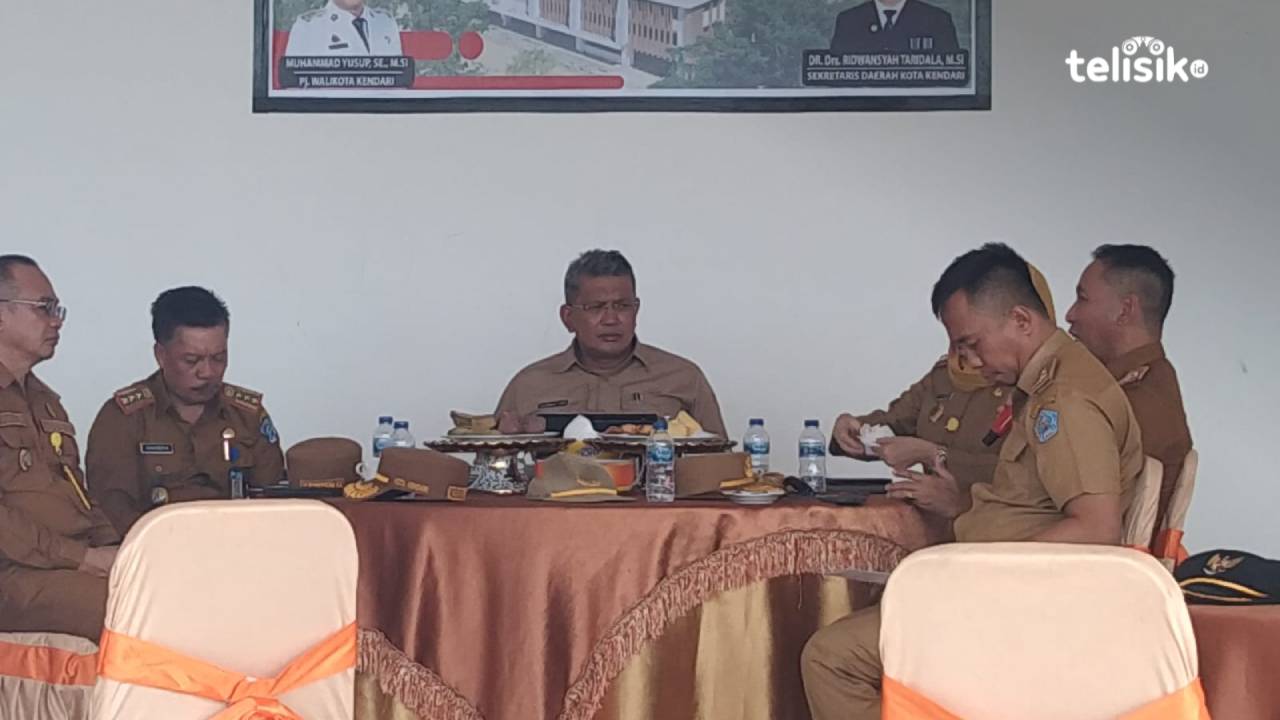 Wujudkan Tata Kota Bersih, Pemkot Kendari Imbau PKL Berjualan di Pasar Resmi