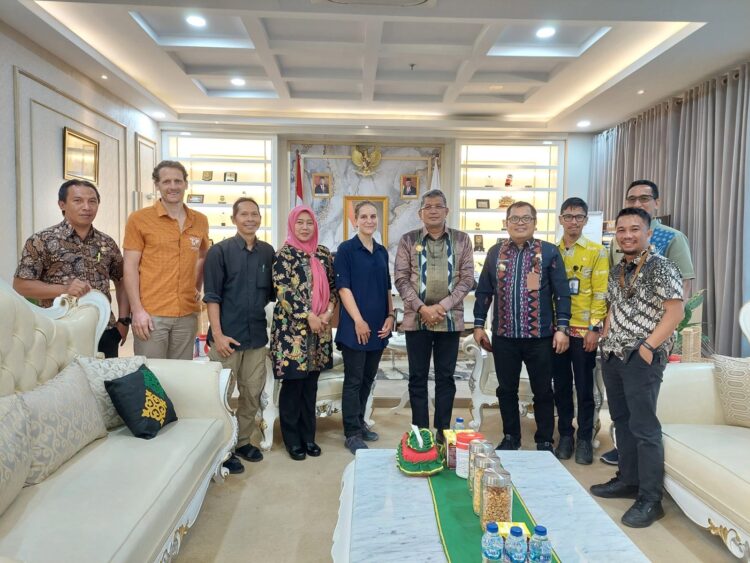 Pemkot Kendari Jajaki Kerja Sama dengan Naturevolution dalam Pengelolaan Sampah