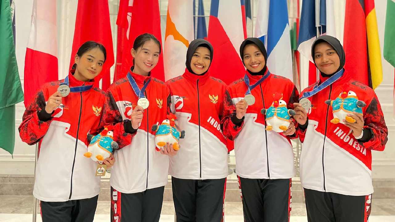 Tim Terjun Payung Polri Wakili Indonesia dan Raih Prestasi di Kejuaraan Skydiving Asia