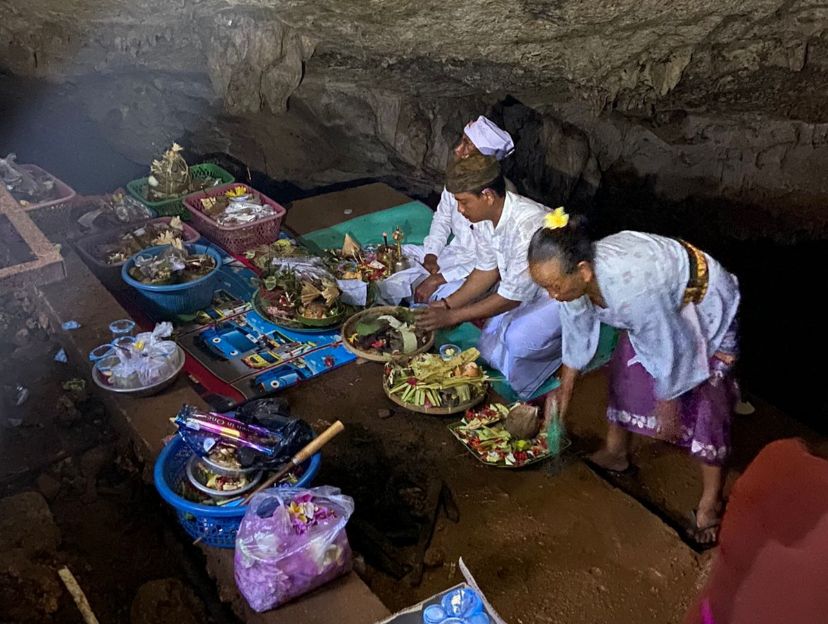 Warga Baubau Kerasukan di Gua Lanto saat Gelar Prosesi Adat Minta Kesembuhan