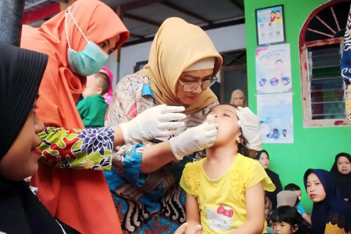 Begini Efek Tak Terduga dari PIN Polio Tetes 2024