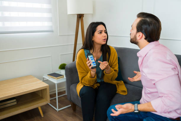 Deretan Profesi Paling Rawan Selingkuh, Nomor Dua Bikin Tepok Jidat