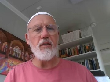 Mengabdi 45 Tahun, Pendeta Australia Putuskan Mualaf