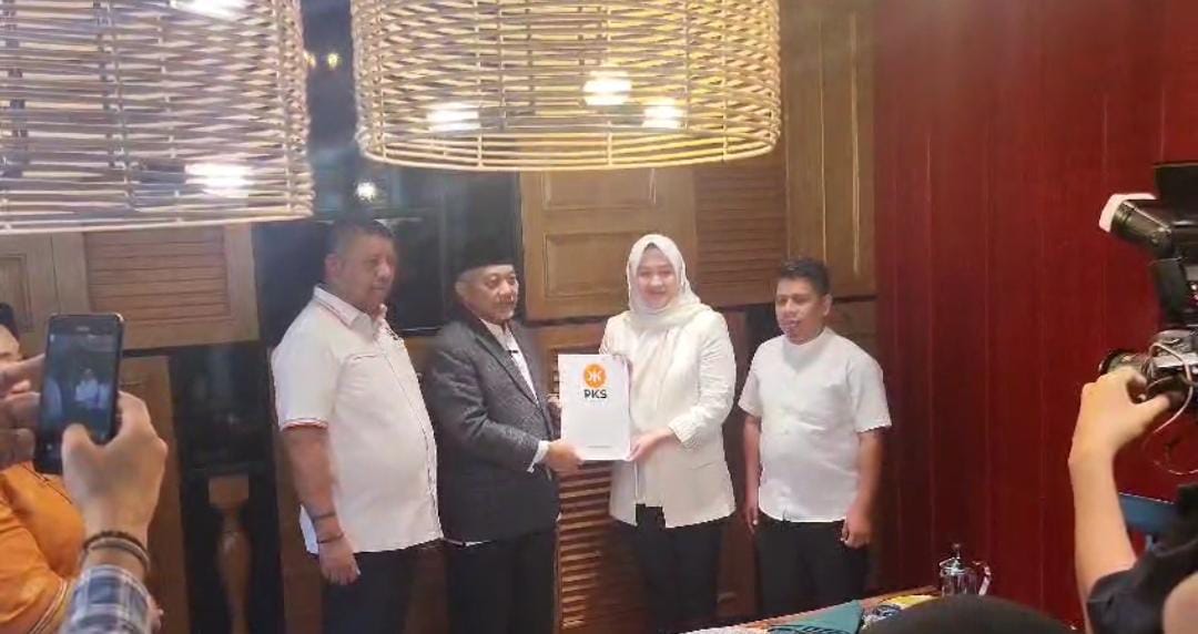 Pasangan Giona Nur Alam-Subhan Terima Rekomendasi DPP PKS untuk Pilwali Kota Kendari