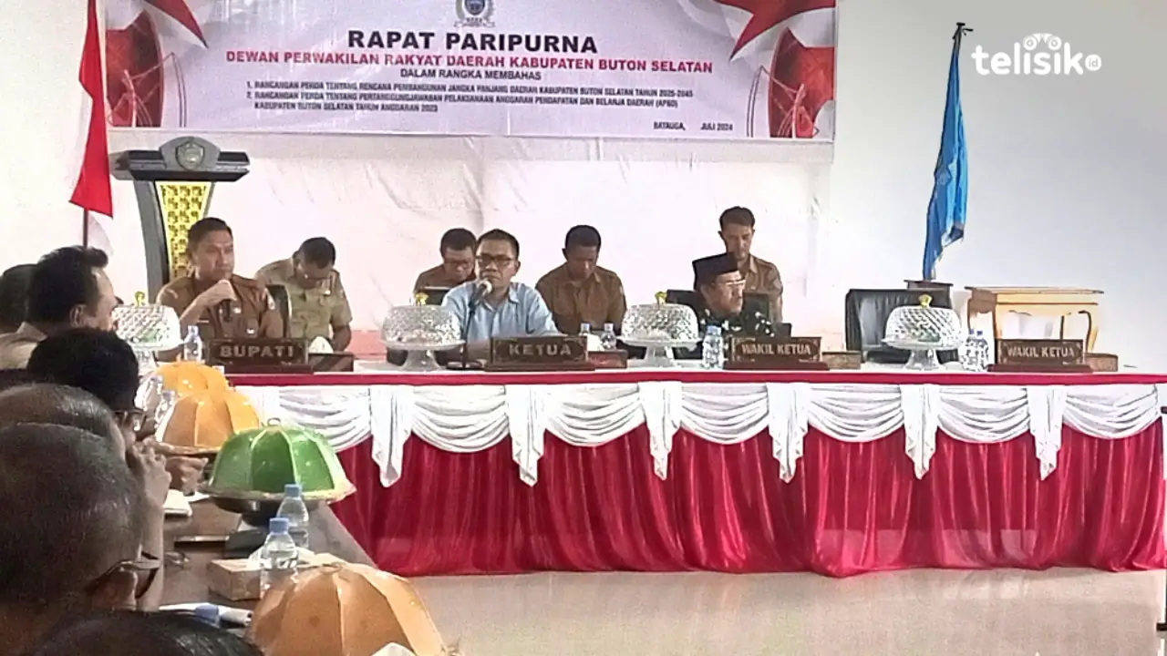 Rapat Paripurna DPRD, Sekda Buton Selatan Sampaikan LKPJ Tahun Anggaran 2023
