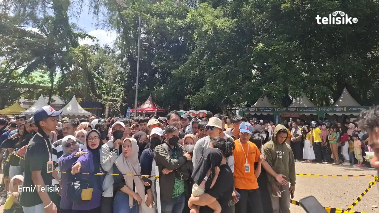 Ribuan Masyarakat Padati Lapangan Eks MTQ Kendari, Daftar Sultra Run Bersama Raffi Ahmad