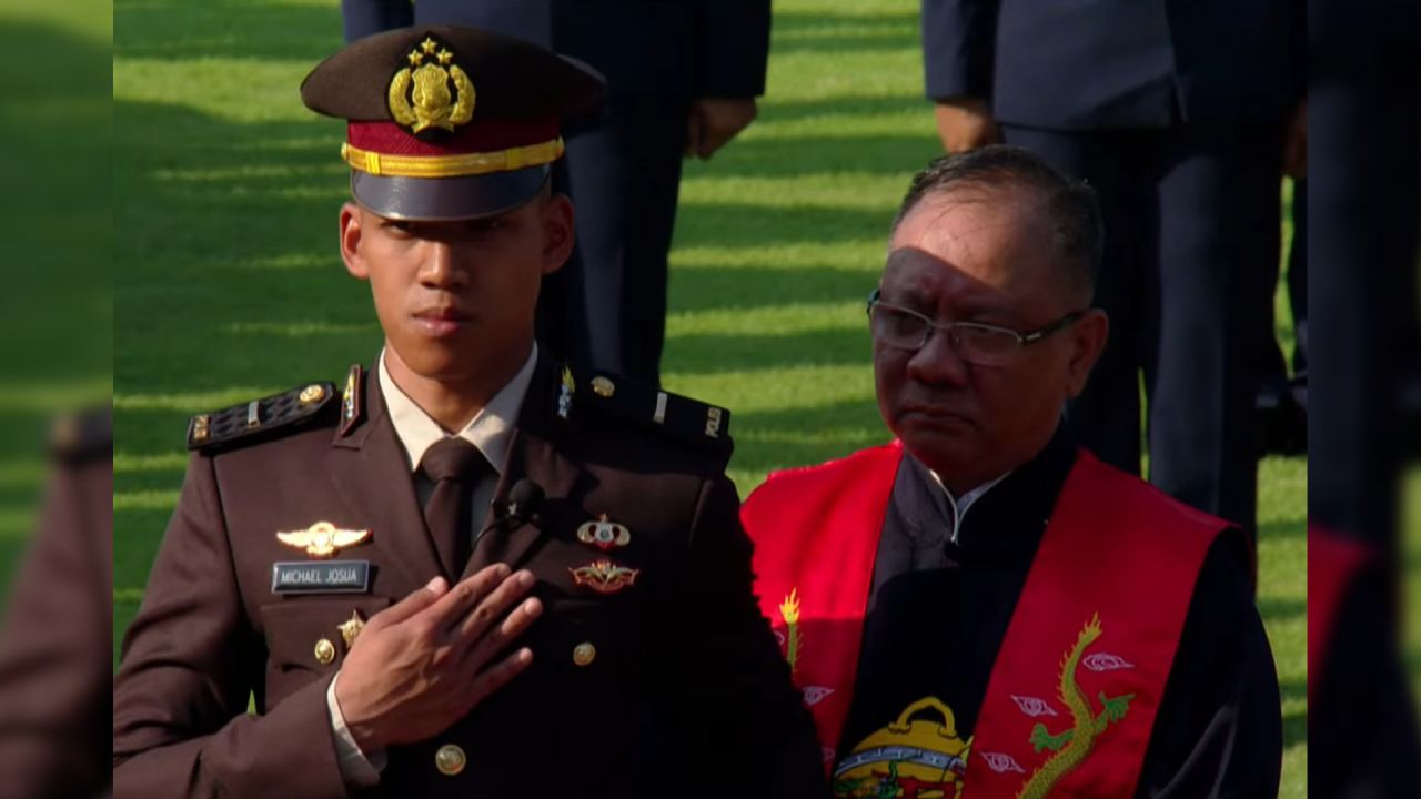 Sosok Michael Josua, Perwira Remaja Polri Pertama dari Penganut Konghucu Dilantik Jokowi