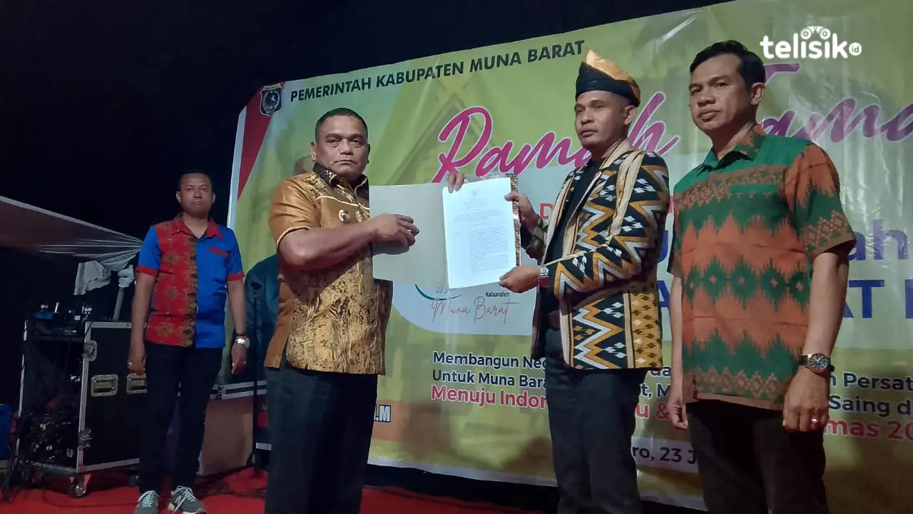 Terima SK Perpanjangan Jabatan, Pj Bupati Muna Barat Tegaskan Beberapa Hal ke Kepala Desa