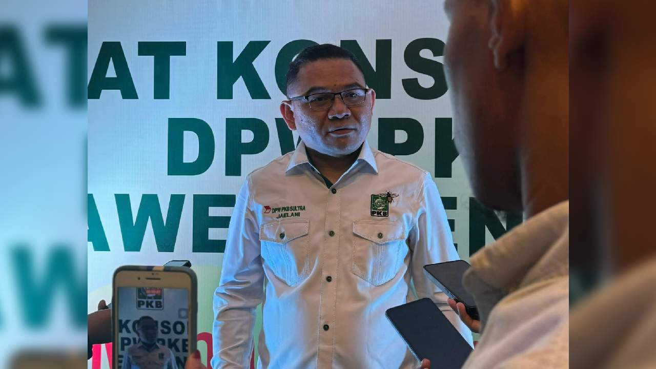 PKB Konsolidasi Pemenangan Pilkada, Cak Imin Serahkan B.1-KWK Balon di Sulawesi Tenggara Dua Tahap