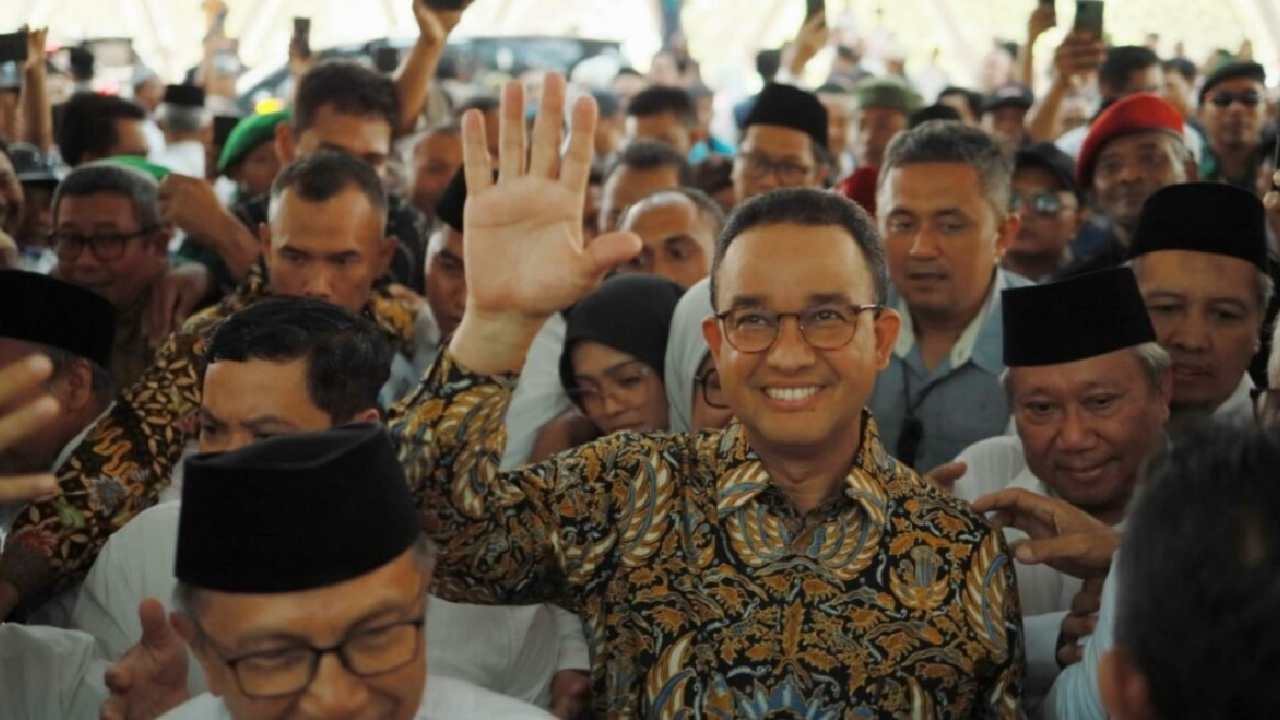 Dituding Bagikan Formulir dan QR Code Rekening Sumbangan Bentuk Partai Baru, Begini Kata Anies