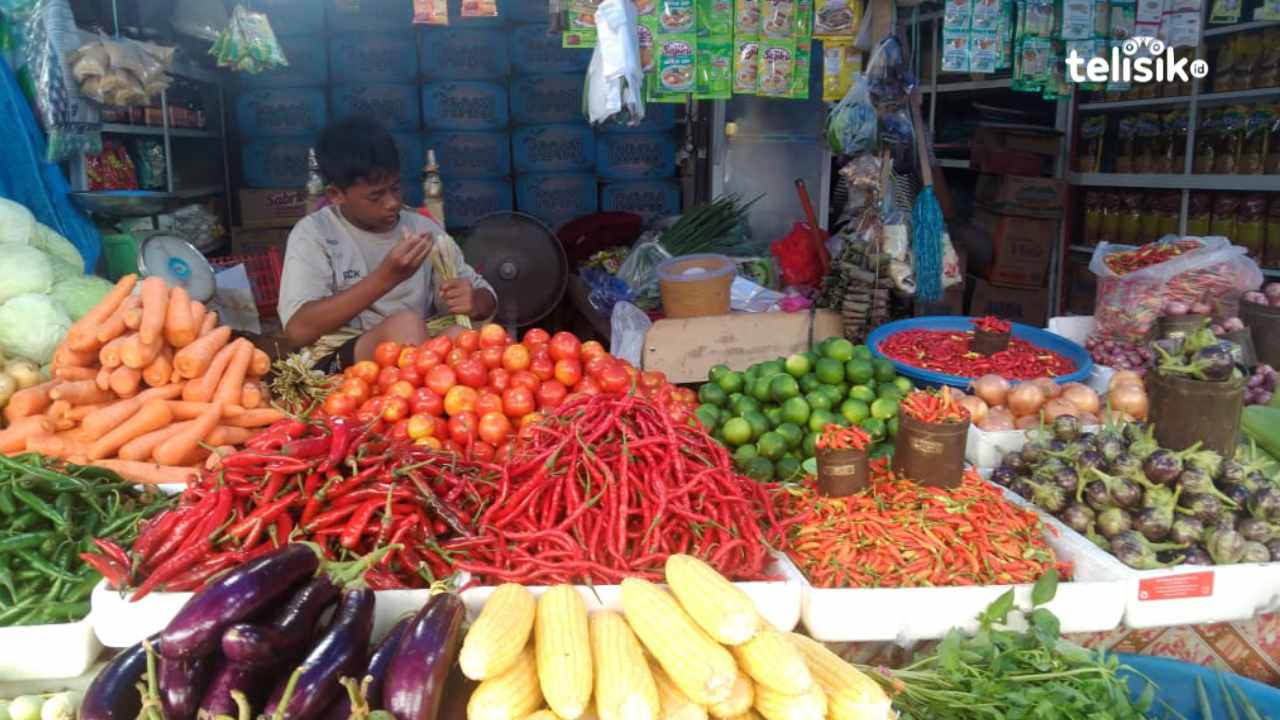 Harga Cabai di Pasar Anduonohu Kota Kendari Terpantau Turun