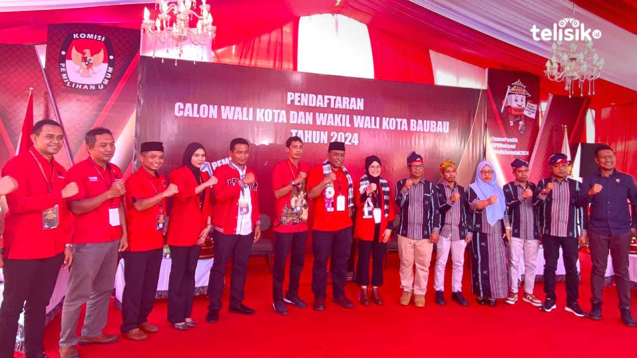 Monianse - Ida Diantar Ribuan Pendukung Daftar ke KPU Baubau