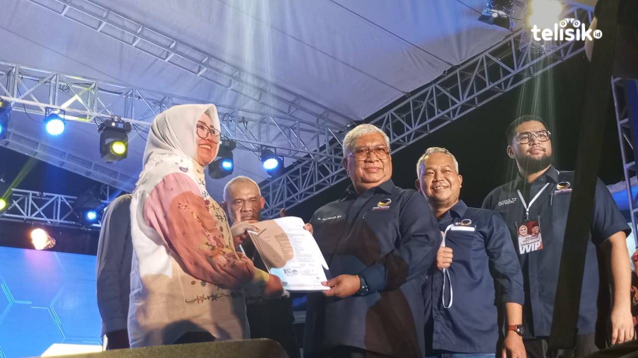 Pasangan Balon Wali Kota Kendari Siska-Sudirman Resmi Dapat B1-KWK Partai NasDem di Malam Deklarasi