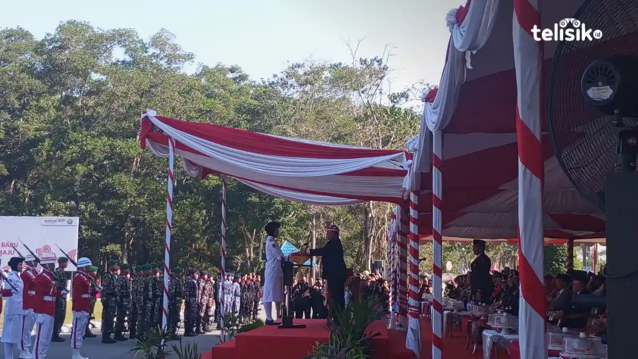 Paskibraka Provinsi Sulawesi Tenggara untuk Pertama Kalinya Kibarkan Duplikat Bendera Merah Putih dari BPIP