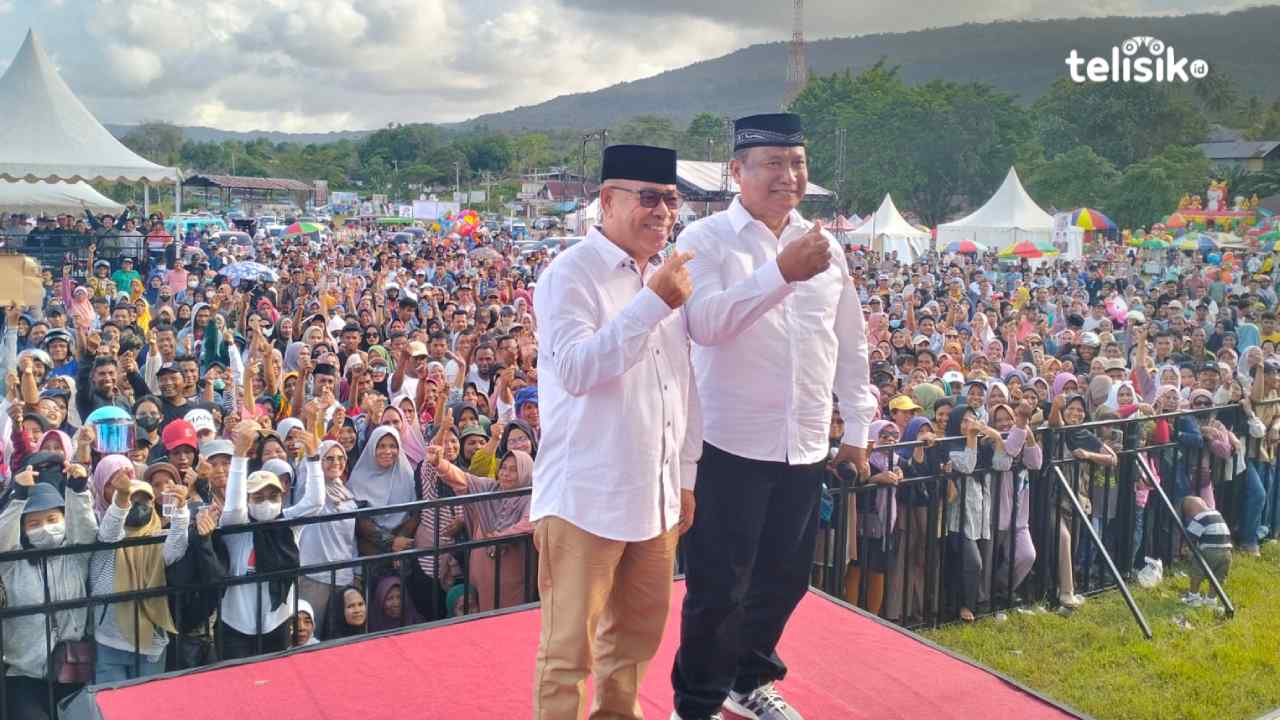 Ribuan Masyarakat Buton Padati Lapangan Banabungi Sambut H Naane dan H Akalim