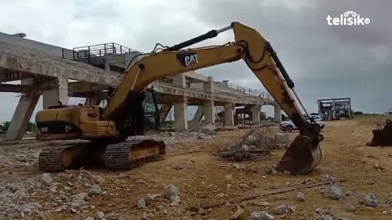 Stadion Motewe Masih Tanggung Jawab Kontraktor, Plt Bupati Muna Instruksikan Segera Perbaiki